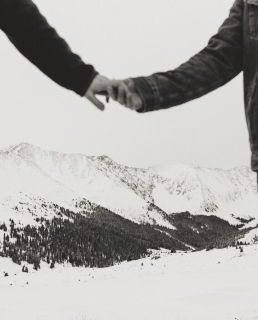 Amanda & eli engagement portraits